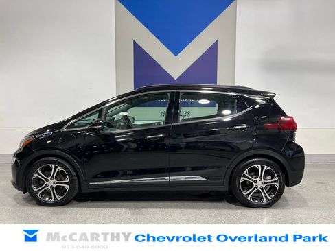 Used 2017 Chevrolet Bolt Premier w/ Driver Confidence II Package FWD image 8
