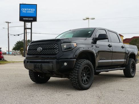 Used 2018 Toyota Tundra SR5 image 1