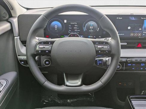 New 2025 Hyundai Ioniq 5 SE image 18