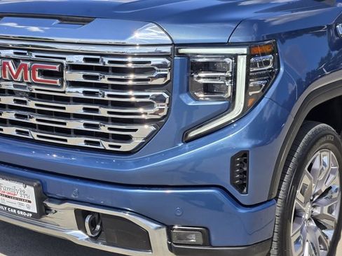 Used 2024 GMC Sierra 1500 Denali AWD/4WD image 7