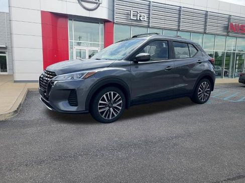 Certified 2023 Nissan Kicks SV FWD image 8