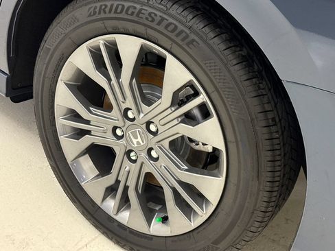 New 2026 Honda Odyssey Touring image 11