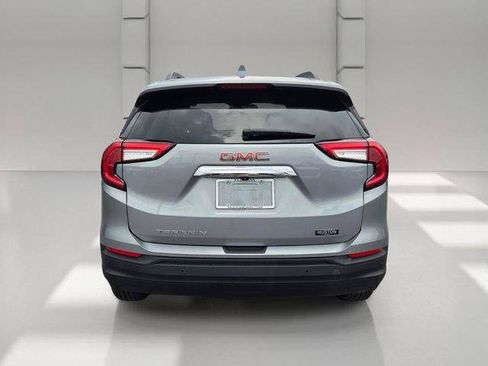 Certified 2024 GMC Terrain SLE w/ Driver Convenience Package FWD image 4