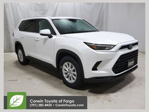 New 2026 Toyota Grand Highlander AWD image 1