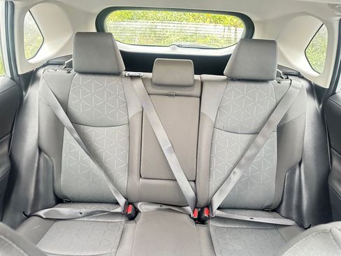 Used 2025 Toyota RAV4 XLE image 38