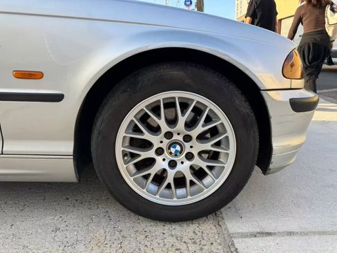 Used 2000 BMW 328i 328i Sedan 4D image 24