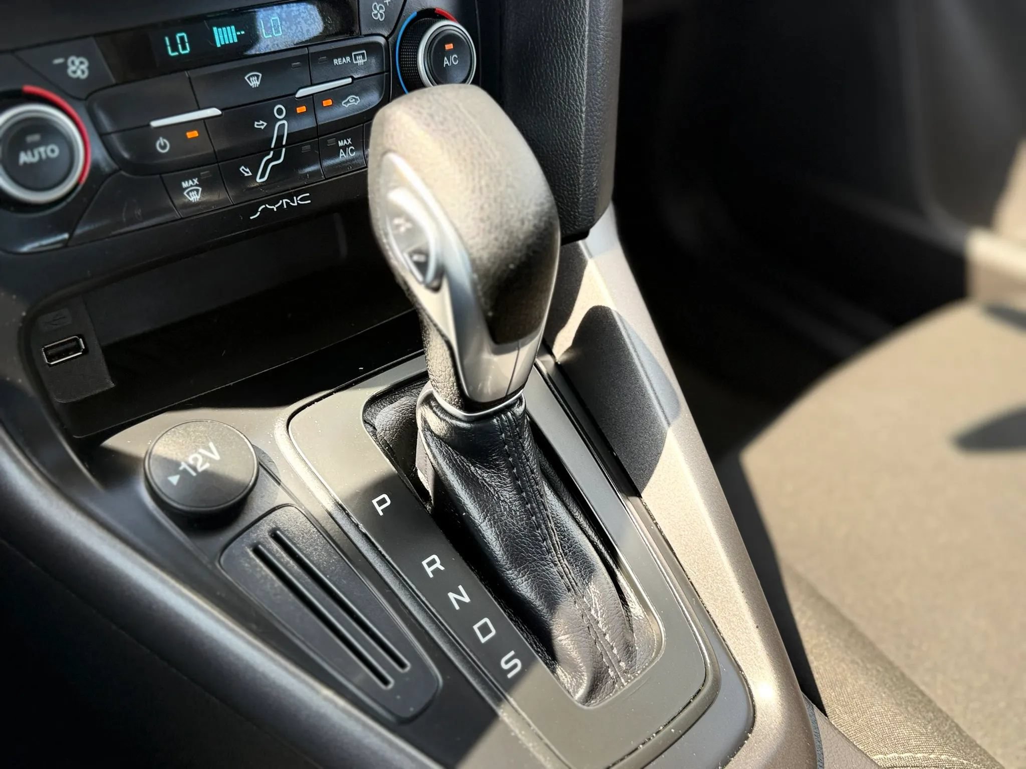 Used 2018 Ford Focus SEL FWD image 14