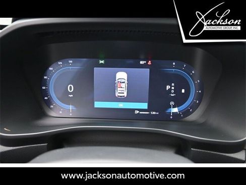 Certified 2025 Volvo XC40 B5 Core w/ Protection Package Premier image 10