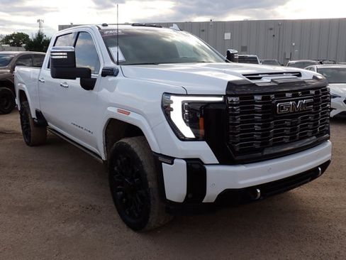 Used 2025 GMC Sierra 2500 Denali Ultimate AWD/4WD image 6