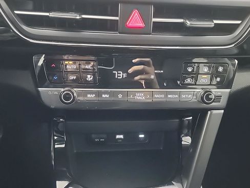 Used 2025 Kia Seltos S image 27