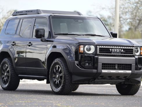 Used 2024 Toyota Land Cruiser image 44