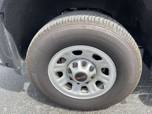 Used 2024 GMC Sierra 2500 Pro AWD/4WD image 10