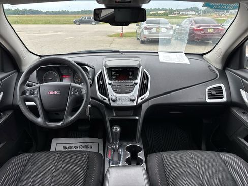 Used 2017 GMC Terrain SLE FWD image 12