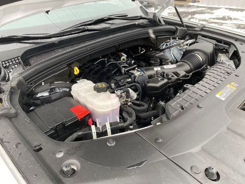 Used 2024 Jeep Grand Cherokee Altitude image 32