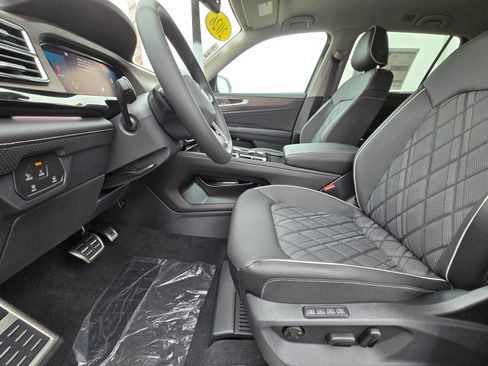 New 2026 Volkswagen Atlas SEL Premium R-Line image 11