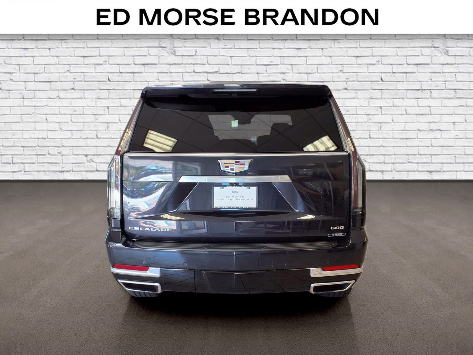 Used 2025 Cadillac Escalade Luxury RWD image 4
