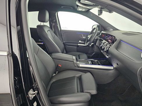 Certified 2025 Mercedes-Benz GLA 250 image 11