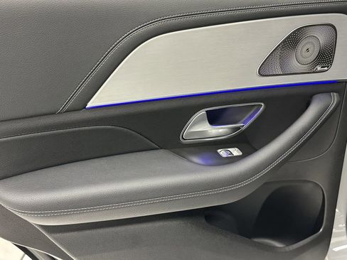 Certified 2025 Mercedes-Benz GLE 450 GLE 450 image 24