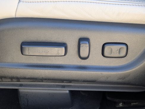 Used 2015 Honda CR-V Touring image 23