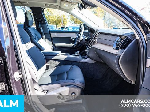 Used 2025 Volvo XC90 B6 Plus image 23