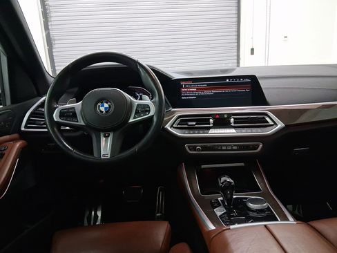 Used 2022 BMW X5 xDrive40i w/ M Sport Package image 4