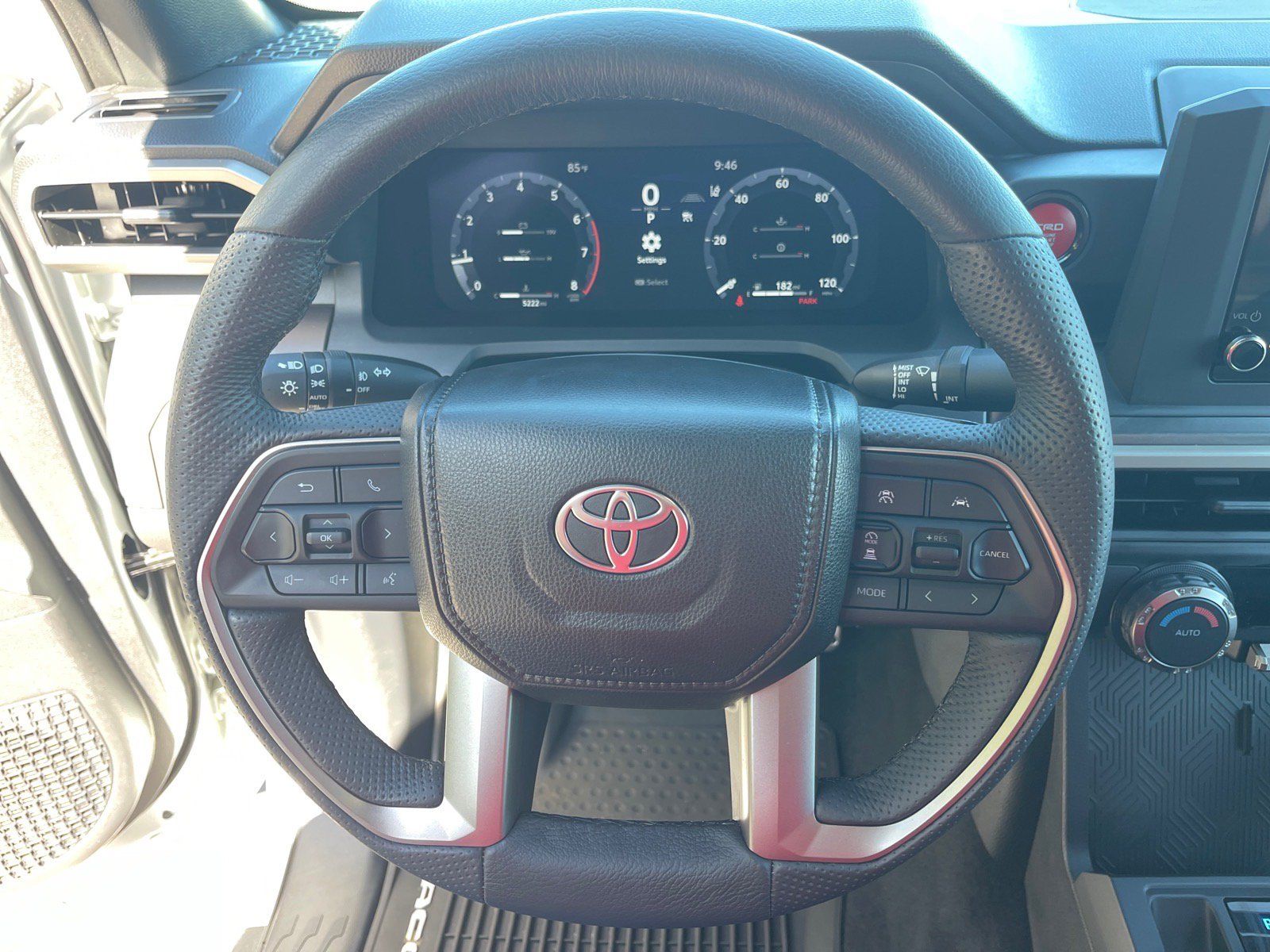 Used 2025 Toyota Tacoma TRD Sport AWD/4WD image 7