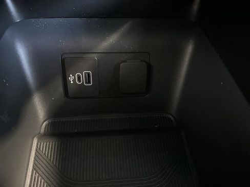 New 2026 Ford Explorer Active w/ Active Comfort Package image 22