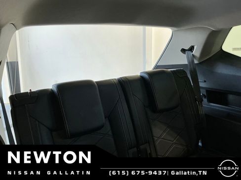Used 2025 Volkswagen Atlas SE FWD image 20