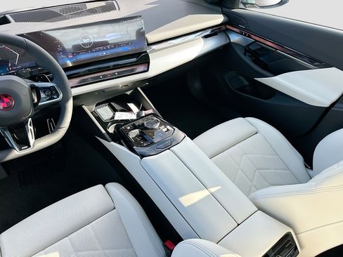 New 2026 BMW 530i w/ M Sport Package RWD image 18