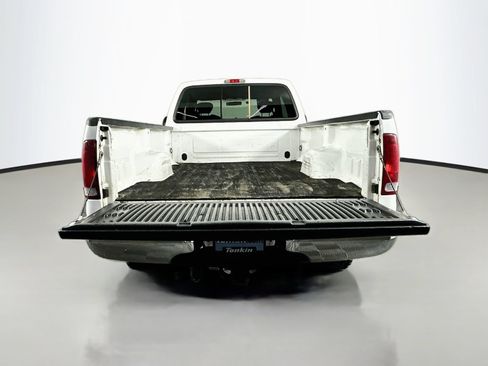 Used 2004 Ford F250 Lariat AWD/4WD image 23