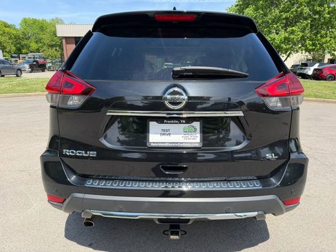 Used 2019 Nissan Rogue SL w/ Premium Package FWD image 9