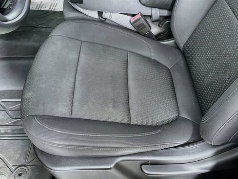 Used 2020 Chevrolet Silverado 1500 Custom w/ Custom Value Package RWD image 19