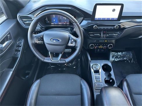 Used 2024 Ford Escape ST-Line image 9