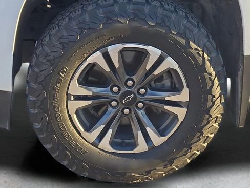 Used 2022 Chevrolet Colorado Z71 w/ Safety Package image 7