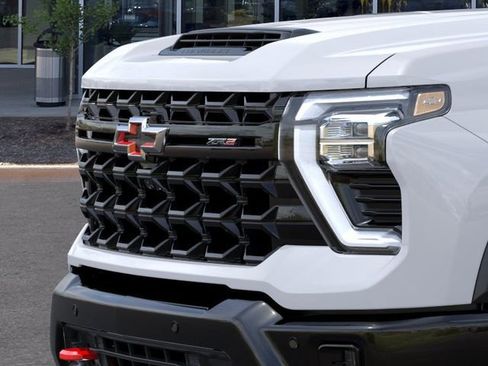 New 2026 Chevrolet Silverado 2500 ZR2 AWD/4WD image 13