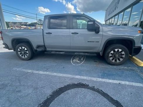 Used 2024 Chevrolet Silverado 2500 Custom w/ Custom Value Package AWD/4WD image 1