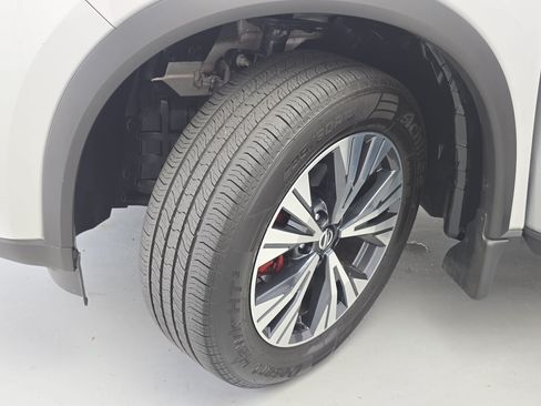 Certified 2021 Nissan Rogue SV AWD/4WD image 30