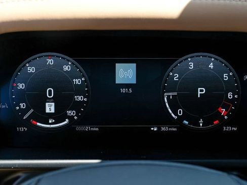 New 2026 Land Rover Defender 110 V8 AWD/4WD image 23