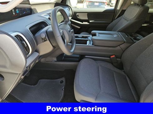 New 2025 Ford Expedition Active image 19