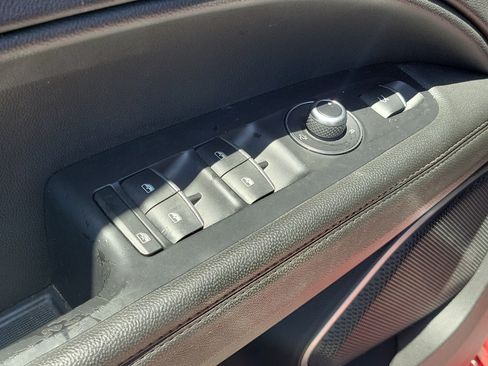 Used 2020 Alfa Romeo Stelvio Sport w/ Quick Order Package 22K Sport RWD image 16