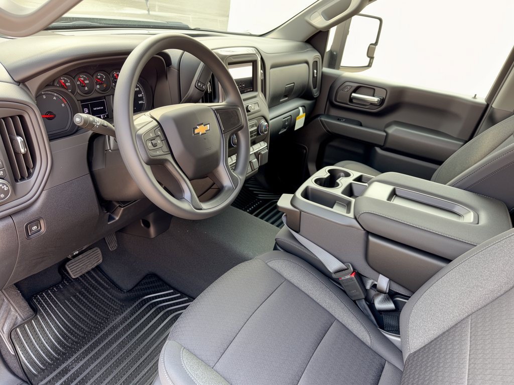 New 2026 Chevrolet Silverado 2500 Custom w/ Custom Value Package AWD/4WD image 4