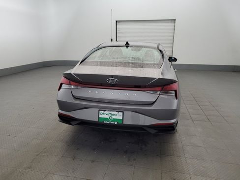 Used 2023 Hyundai Elantra SEL w/ Cargo Package FWD image 7