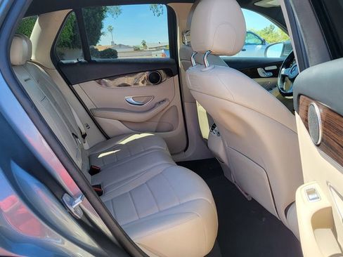 Used 2018 Mercedes-Benz GLC 300 image 21