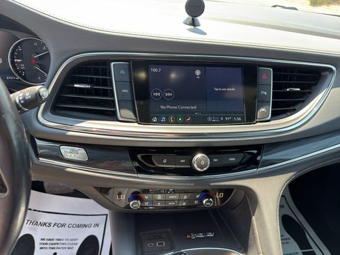 Used 2022 Buick Enclave Premium AWD/4WD image 16