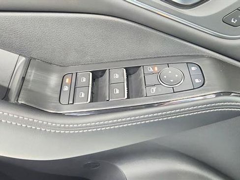 Used 2026 Nissan Rogue Platinum w/ Platinum Premium Package AWD/4WD image 20