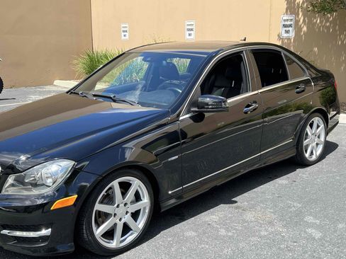 Used 2012 Mercedes-Benz C 250 Sedan image 41