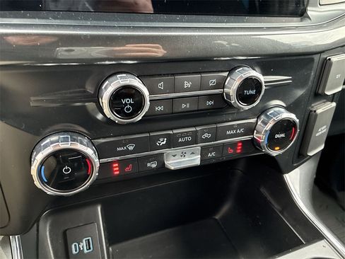 Used 2022 Ford F150 XLT w/ Equipment Group 302A High image 17