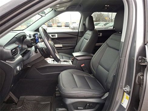 Used 2021 Ford Explorer XLT w/ Class III Trailer Tow Package image 12