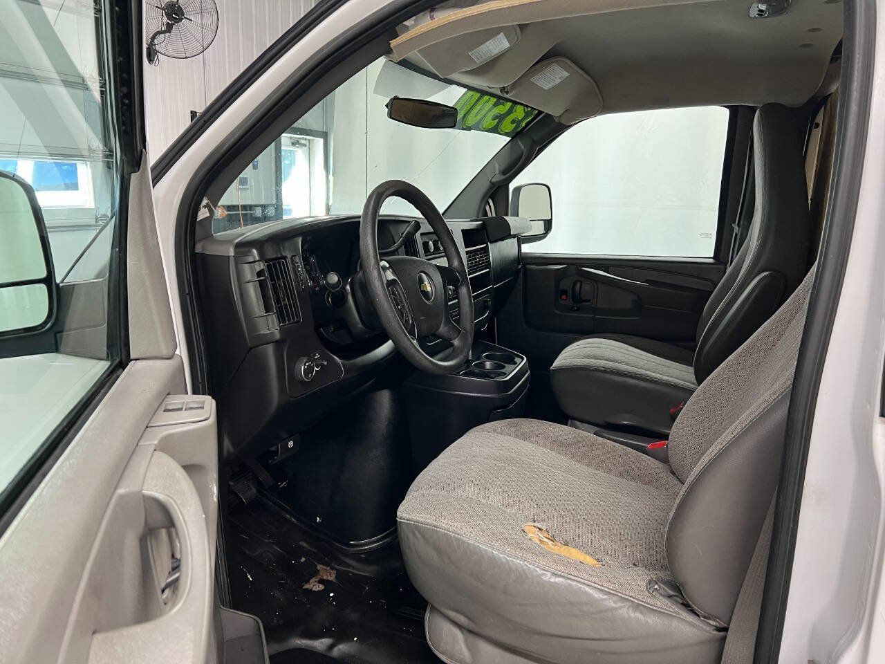 Used 2014 Chevrolet Express 1500 RWD image 7
