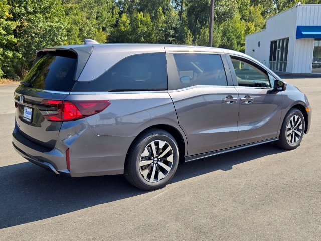 New 2026 Honda Odyssey EX-L image 3